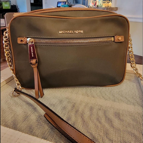 MICHAEL Michael Kors Handbags - Michael Kors crossbody